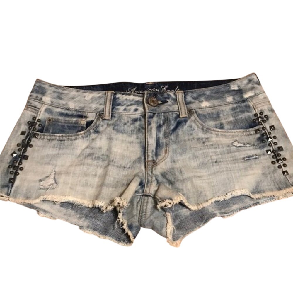American Eagle Women's Studded‎ Distressed Denim Cut Off Shorts Blue Size 4